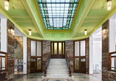 Galerie moderního umění v Hradci Králové, Hradec Králové