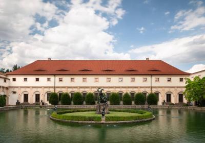 Národní galerie: Valdštejnská jízdárna, Praha 1