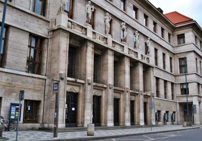 Nová radnice: Magistrát hlavního města Prahy