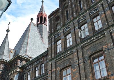 Porodnice U Apolináře