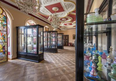 Expozice evropského historického skla a hodin